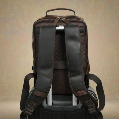 Leder Rucksack für Herren ⎜ Stilvolles Design mit großzügigem Stauraum für Reisen und Freizeit