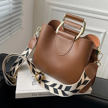 Bucket Bag für Damen ⎜ Modisches Design mit breitem Schultergurt und praktischer Tragefunktion