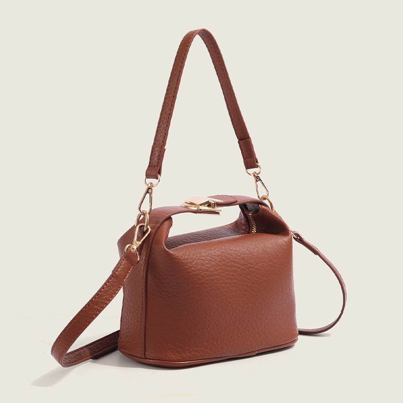 Kleine Handtasche für Damen ⎜ Elegante Umhängetasche aus Leder mit verstellbarem Trageriemen
