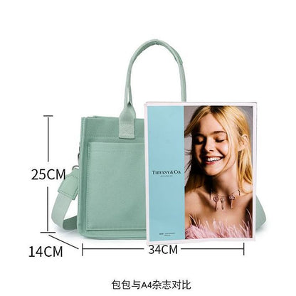 Geräumige Canvas Bag mit viel Platz