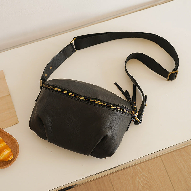 Umhängetasche ⎜ Praktisches Design aus hochwertigem Leder mit verstellbarem Schulterriemen
