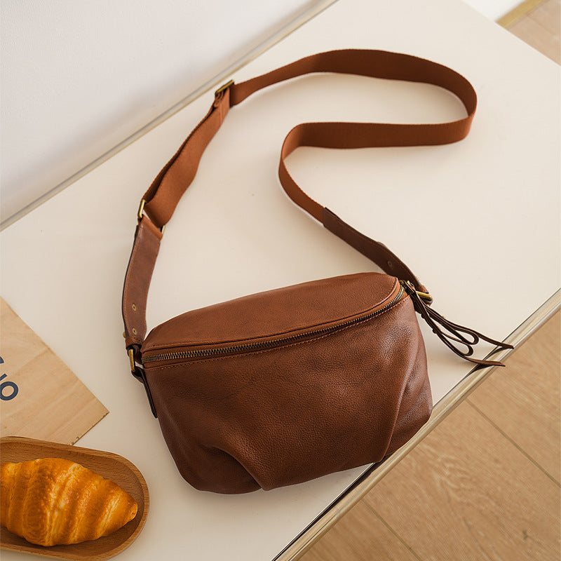 Umhängetasche ⎜ Praktisches Design aus hochwertigem Leder mit verstellbarem Schulterriemen