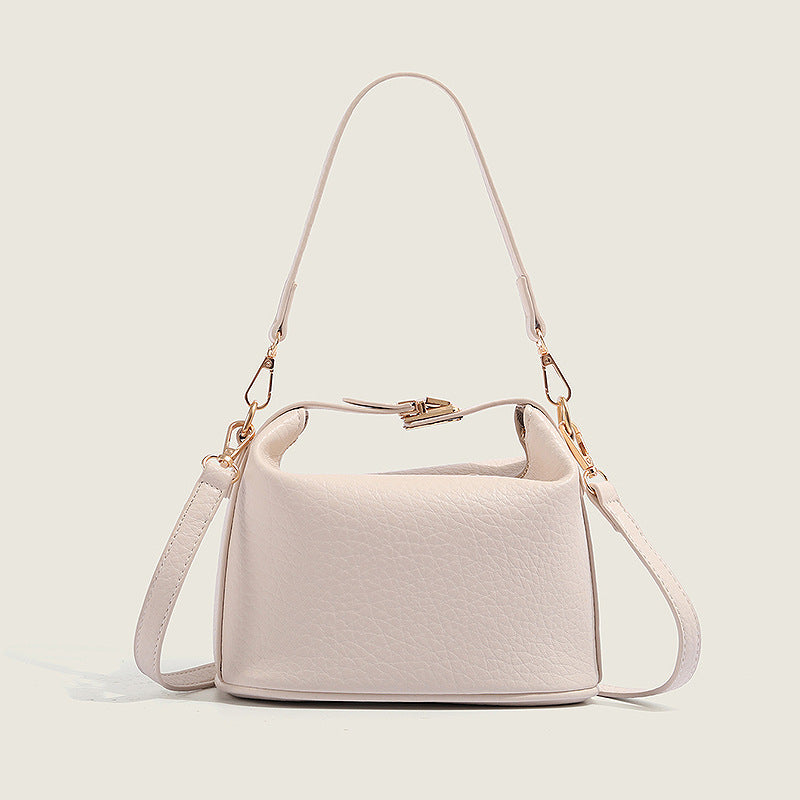 Kleine Handtasche für Damen ⎜ Elegante Umhängetasche aus Leder mit verstellbarem Trageriemen