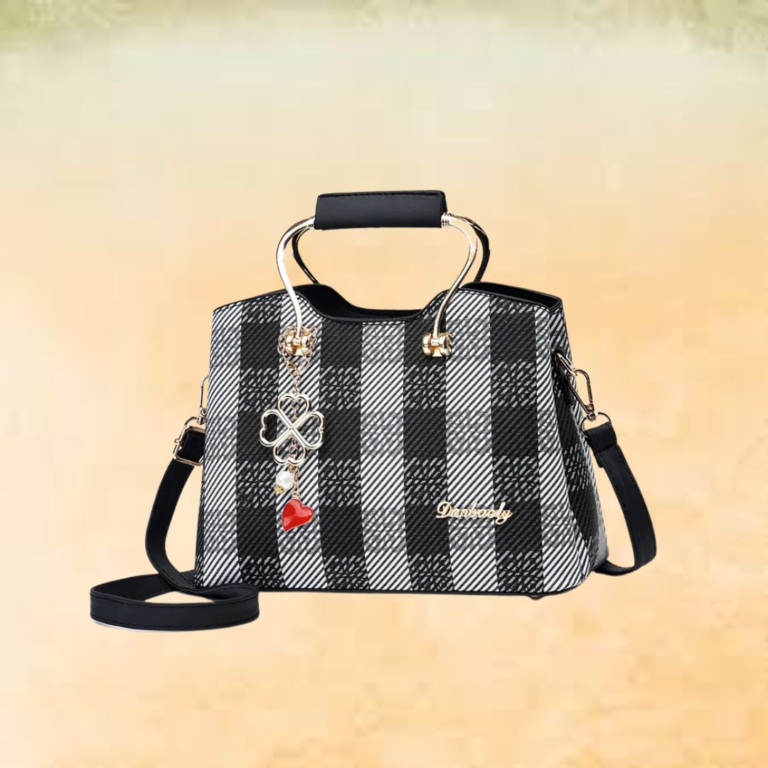 Karomuster Handtasche ⎜ Stilvolles Design mit Herzanhänger und viel Stauraum
