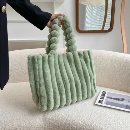 Plüsch Tasche für Damen ⎜ Große Umhängetasche mit weichem Material und stilvollem Design