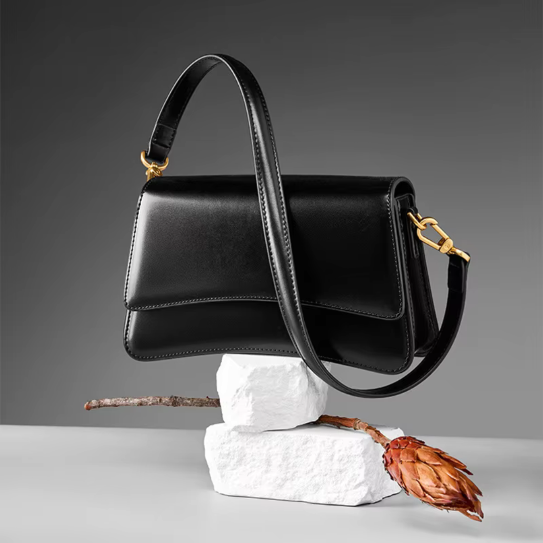 Schultertasche für Damen ⎜ Stilvolle Umhängetasche aus hochwertigem Leder mit goldenen Akzenten