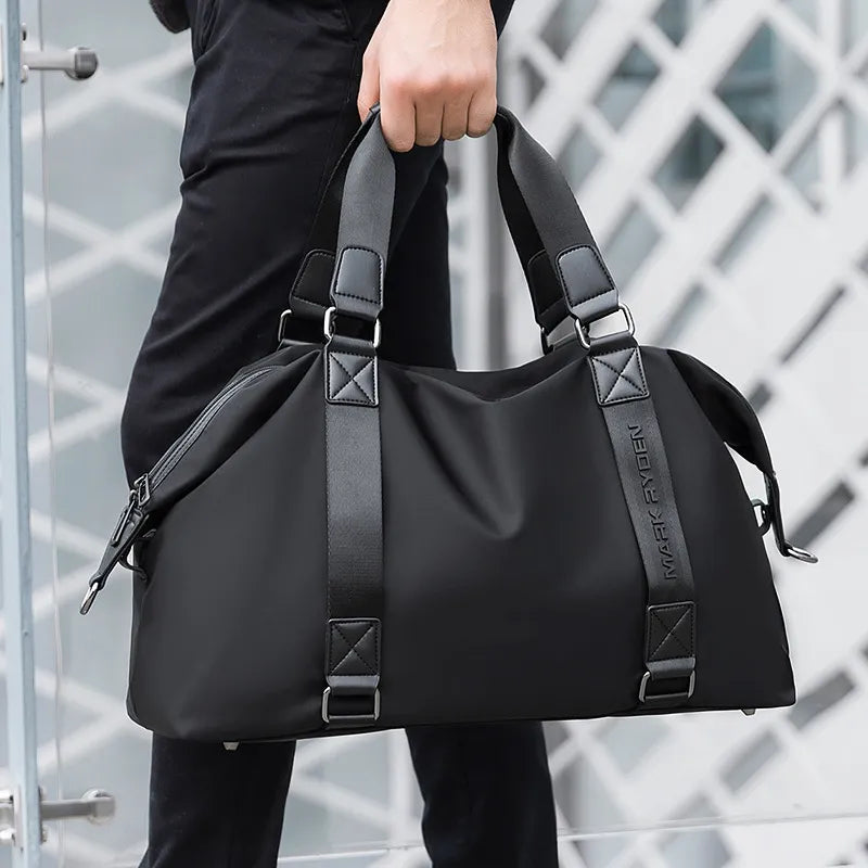 Sporttasche für Damen und Herren ⎜ Stylische Trainingstasche mit wasserabweisendem Material und Tragekomfort
