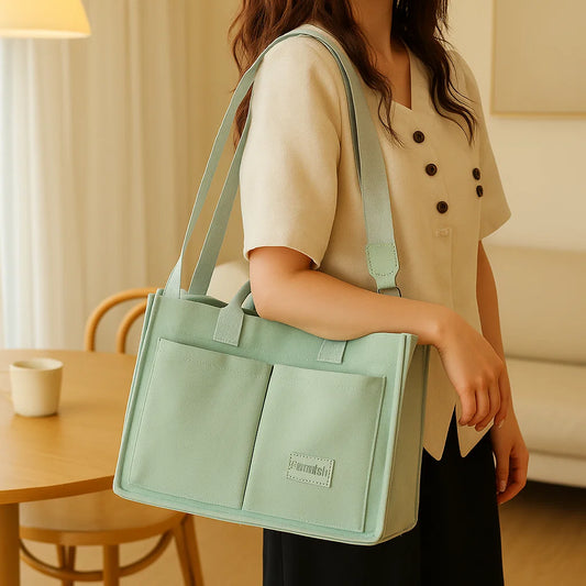 Geräumige Canvas Bag mit viel Platz