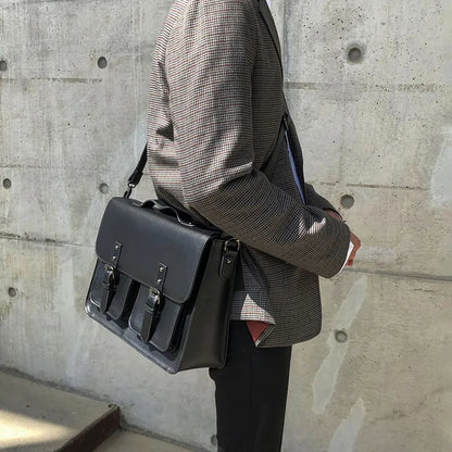 Aktentasche für Herren ⎜ Stylische Umhängetasche aus Leder mit praktischen Fächern und Tragegriff