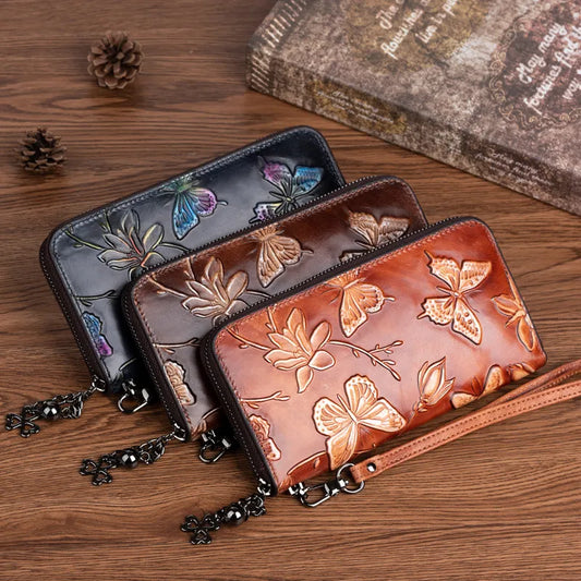 Damen Clutch mit Reißverschluss ⎜ Vintage Design mit floraler Prägung und praktischer Handgelenksschlaufe