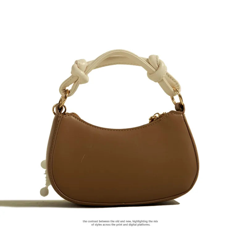 Umhängetasche für Damen ⎜ Modische Tasche mit Knotengriff und süßem Anhänger
