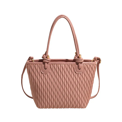 Modische Umhängetasche für Damen ⎜ Schlichte Tasche mit strukturiertem Design und verstellbarem Riemen