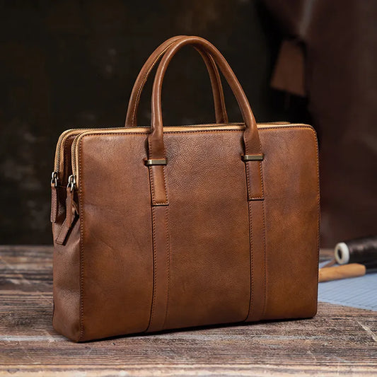 Leder Aktentasche für Herren ⎜ Edle Tasche aus pflanzlich gegerbtem Leder für Business und Freizeit