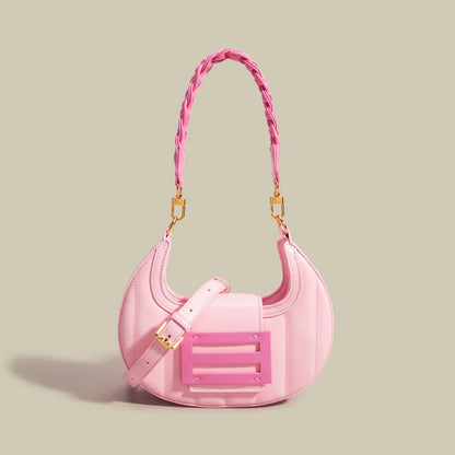 Kleine Umhängetasche für Damen ⎜ Modische Henkeltasche im Halbmond-Design mit verstellbarem Schulterriemen