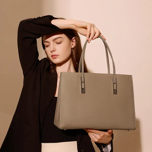 Große Leder-Shopper Tasche für Damen ⎜ Geräumiger Begleiter mit eleganter Optik und praktischen Tragegriffen