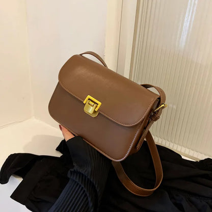 Elegante Umhängetasche für Damen ⎜ Schlichtes Design mit goldener Schnalle und verstellbarem Riemen