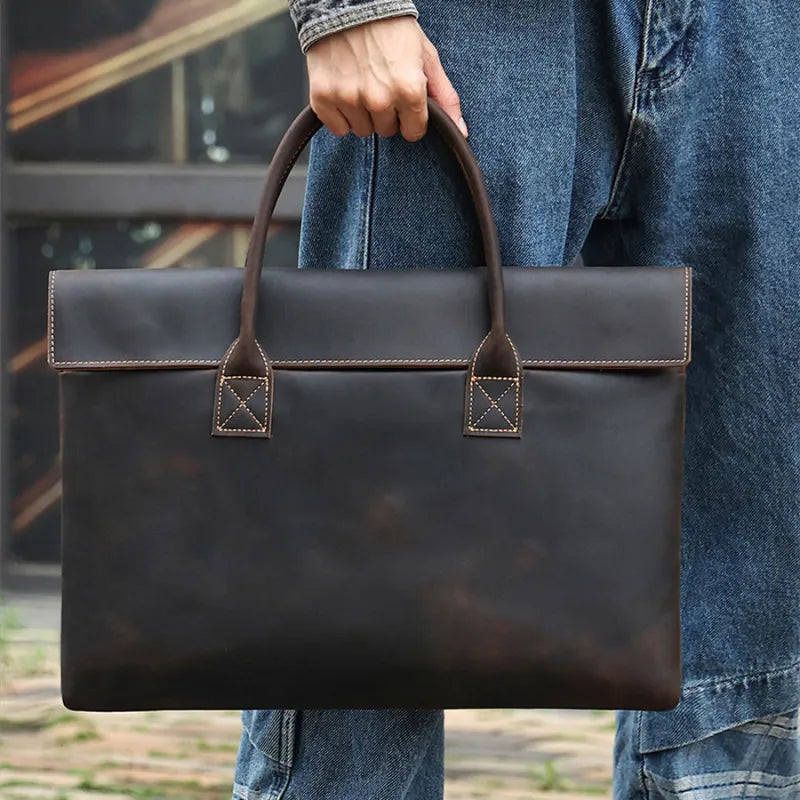Laptoptasche aus Echtleder ⎜ Stilvolle Aktentasche mit elegantem Design und praktischen Tragegriffen