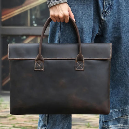 Laptoptasche aus Echtleder ⎜ Stilvolle Aktentasche mit elegantem Design und praktischen Tragegriffen