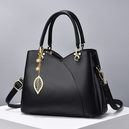 Elegante Handtasche für Damen ⎜ Modische Umhängetasche mit Kirschenanhänger
