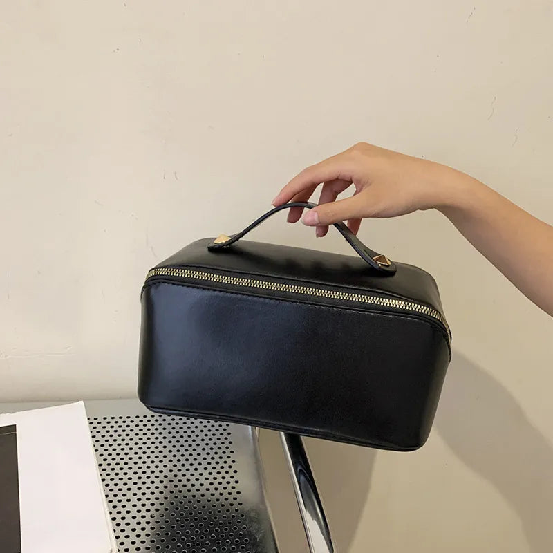 Kosmetiktasche für Damen ⎜ Große Reise-Tasche mit Tragegriff und praktischer Fächeraufteilung