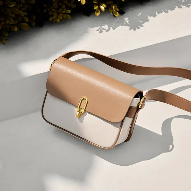 Ledertasche für Damen ⎜ Stilvolle Umhängetasche mit goldener Schnalle und verstellbarem Träger